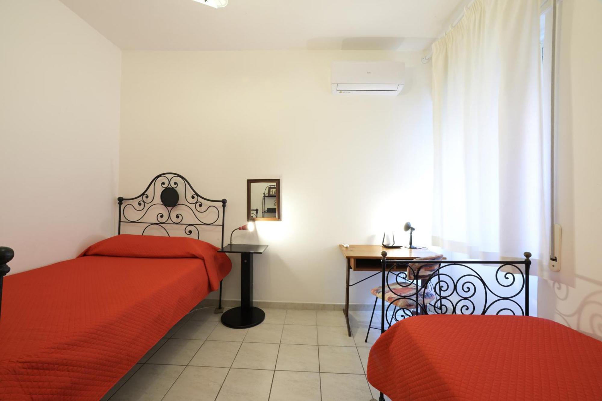 Casa Rosso Melograno Alassio